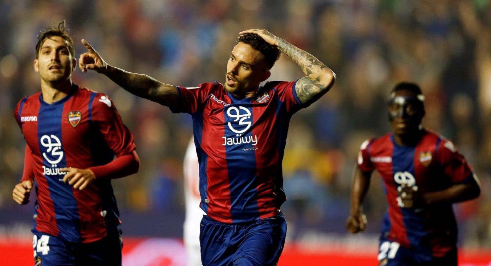 一竞技亚洲平台-包含今晚里尔备战西甲冲刺阶段法兰克福调整名单以备德甲，现场解说直呼：清晨孟菲斯灰熊备战英超的词条