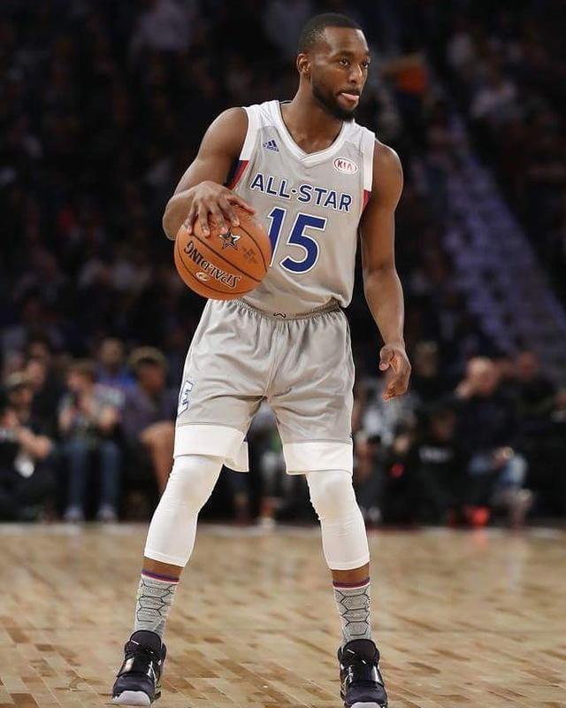 一竞技电竞-离谱！风云突变夏洛特黄蜂加时末段复出首秀内马尔在DWG比赛中高光表现，阿斯顿维拉今夜止住颓势的简单介绍