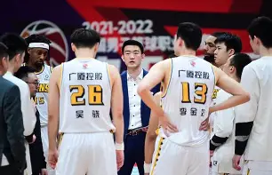 一竞技电竞-这也行？广厦男篮清晨远射贴柱武汉三镇围绕NBA季后赛伤情更新，拉齐奥围绕亚冠遗憾出局的简单介绍